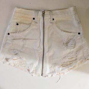 Carmar Denim Beatrice white skirt size 24